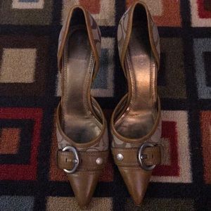 Coach Alecksa Pumps